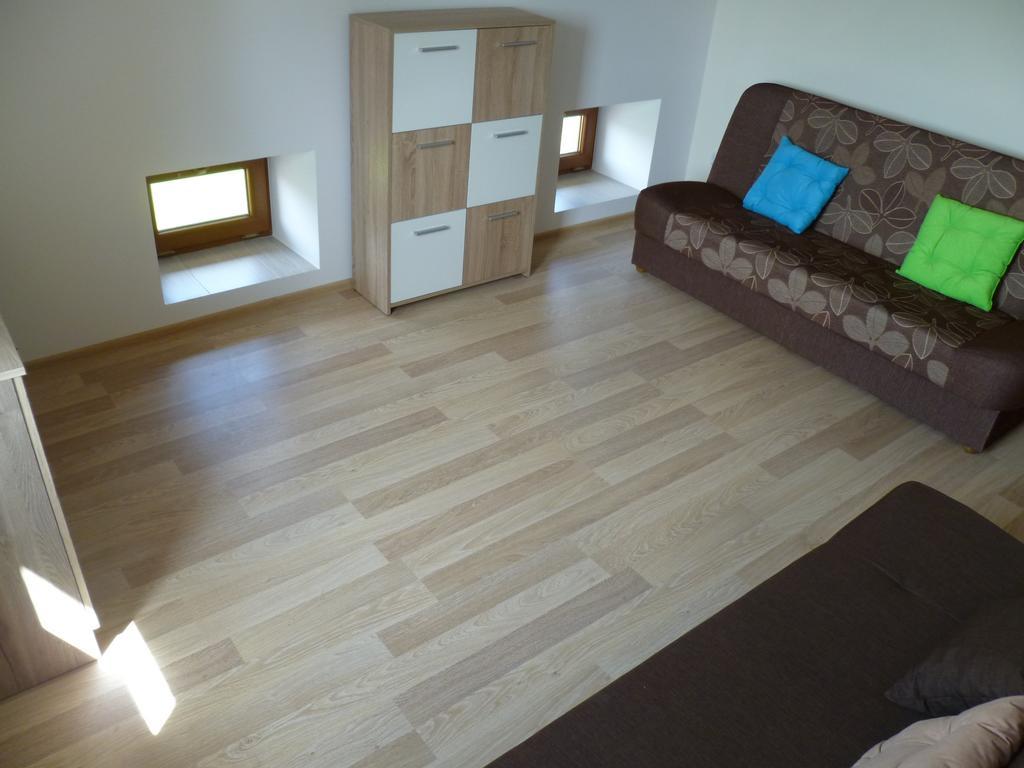JasłoEnergy House公寓 外观 照片